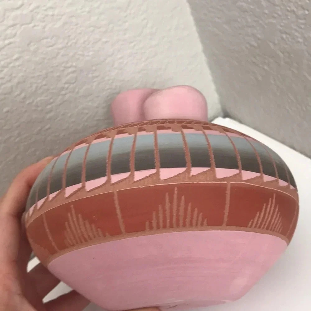 Signed Navajo Double Spout Pottery Vase - Picture 6 of 6